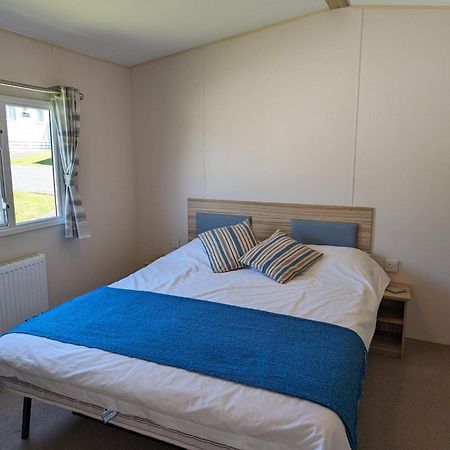 Lovely Bright Modern Caravan Swanage On Peaceful And Tranquil Holiday Park Esterno foto